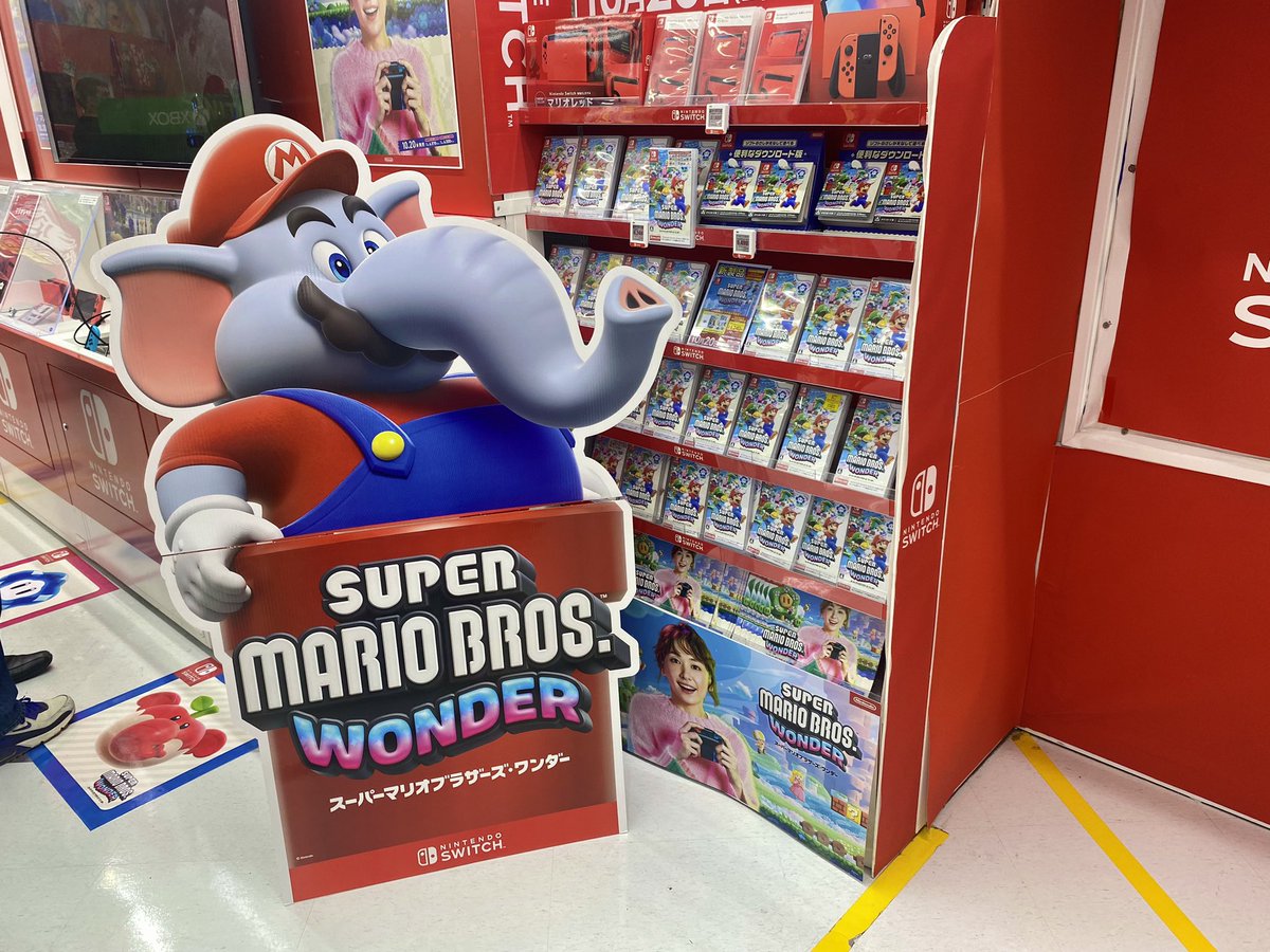 New Super Mario Bros.店頭ディスプレイ New Super Mario Bros.店頭ディスプレイ New Super Mario Bros.店頭