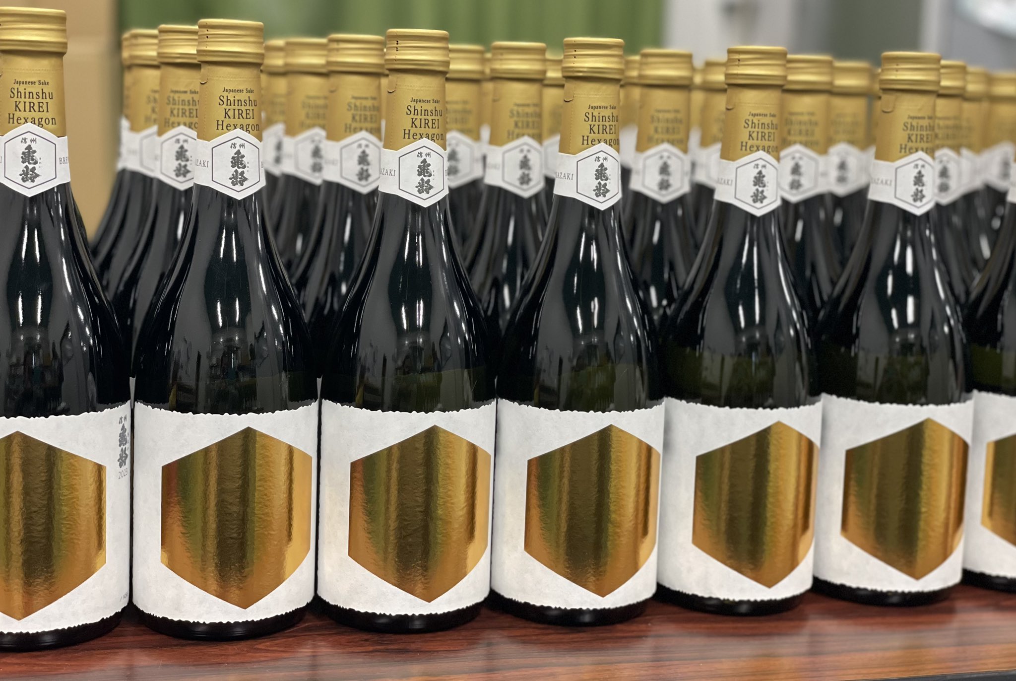 信州　亀齢　ヘキサゴン　未開封 入手困難！！激レア！！ 信州亀齢【ヘキサゴン】 720ml 1本 専用