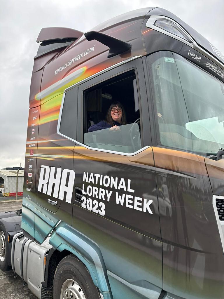 #NationalLorryWeek - Yesterday, we visited @teesvalleyca, where Mayor @benhouchen and his team are showing strong commitment to the logistics and freight sector. They've already taken action, training new drivers to address the ongoing shortage.