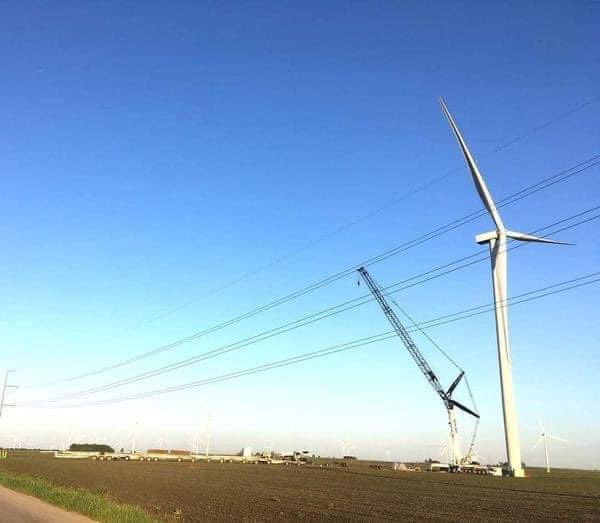 RositaDaz48's tweet photo. Ponder this for a moment. 🤔
The wind farm in Mt. Pulaski has been running for just and only 3 1/2 years. 
They have been replacing the generators in all the wind towers. There are 100 of them in this wind farm. 
So evidently the life span on the generators on these things appears to be just  about 3 to 4 years. 
It takes 12 semi trucks and trailers, A 9 axle 500,000 pound crane, A 100,000 pound crane and 12 pick up trucks to change each generator. 
That is a huge amount of diesel fuel being used to maintain these wind towers. 
And the "Green Groups" would like You to believe they are all fueled by magic fairy dust.