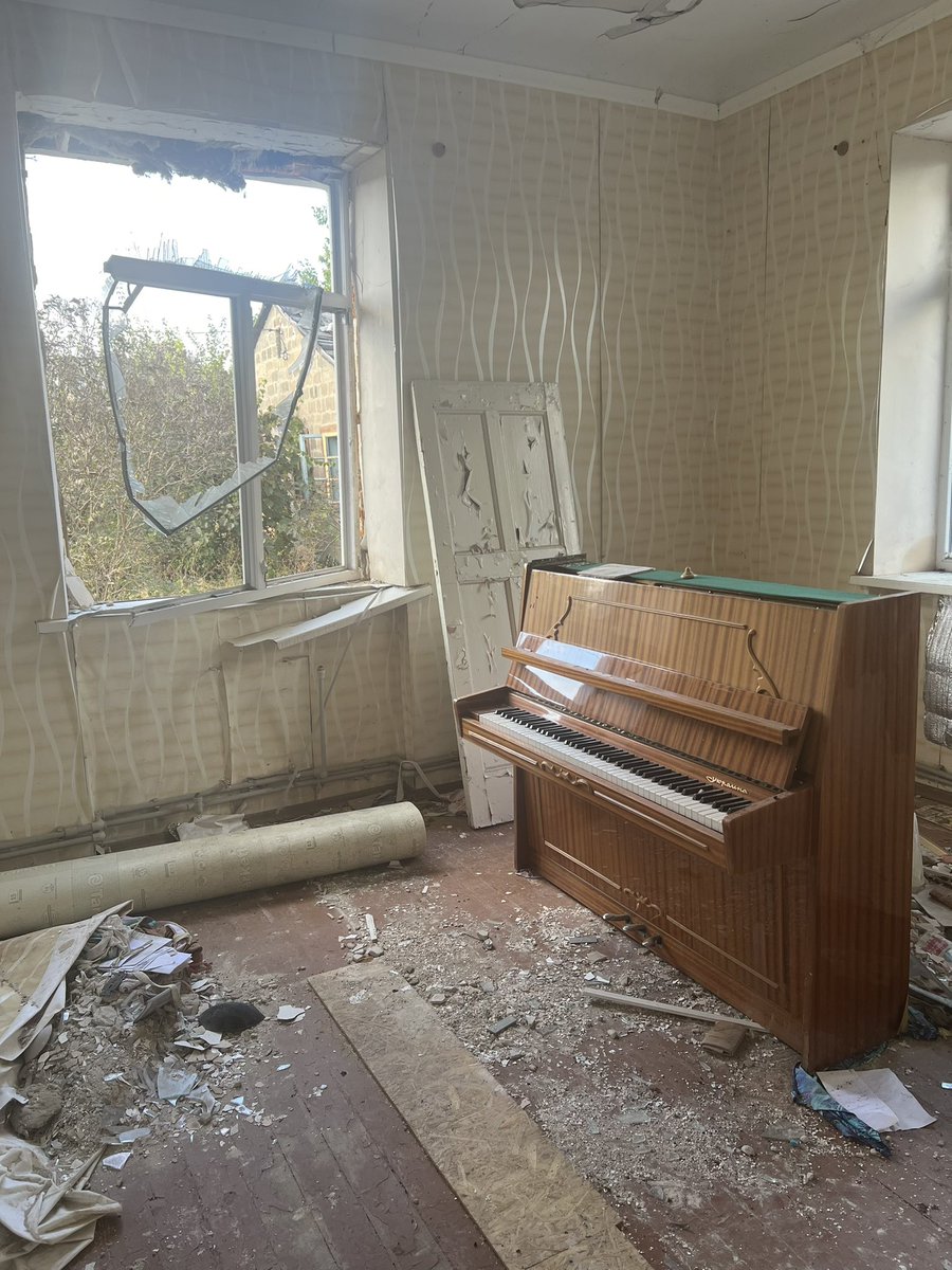 Пост для тих хто не в ресурсі сидить вдома в теплі. І гадає що війна їх не торкнеться.