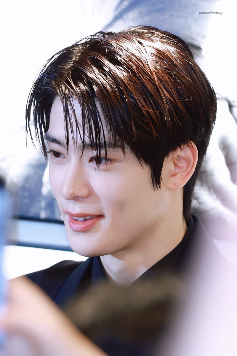 jaelentineboy's tweet photo. 231026 PRADA #JAEHYUN #재현 
#PradaReporterxJaehyun https://t.co/S2aBgZQOcn