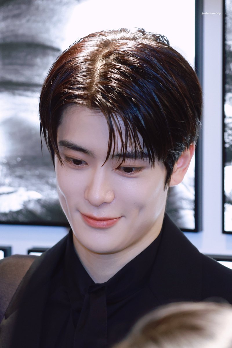jaelentineboy's tweet photo. 231026 PRADA #JAEHYUN #재현 
#PradaReporterxJaehyun https://t.co/S2aBgZQOcn