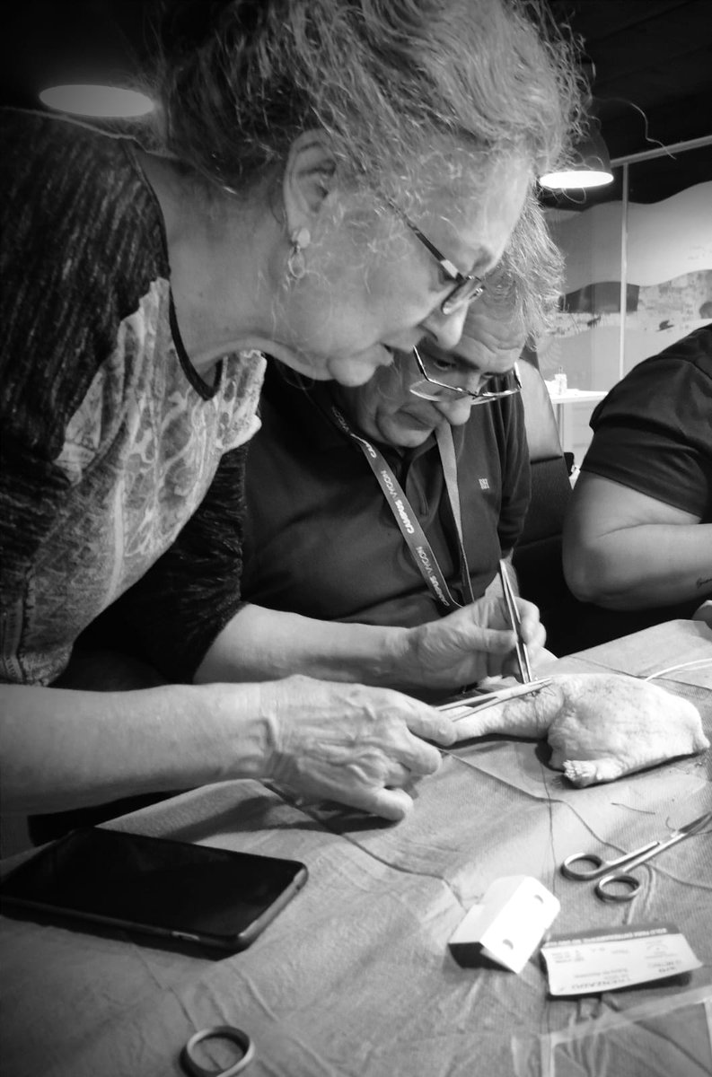 Primer paso hacia el camino del PiccPort de la mano de la "jefa".
Gracias Isidro, por el daguerrotipo.
Gracias Vygon, gran evento. 
<a href="/eiav_humv/">Marta Rubio</a> <a href="/uciero/">Isidro Manrique</a> @vygon_es