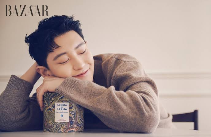 yeolmeissa's tweet photo. every season with chanyeol 🥰 https://t.co/PNYkFSmiiL