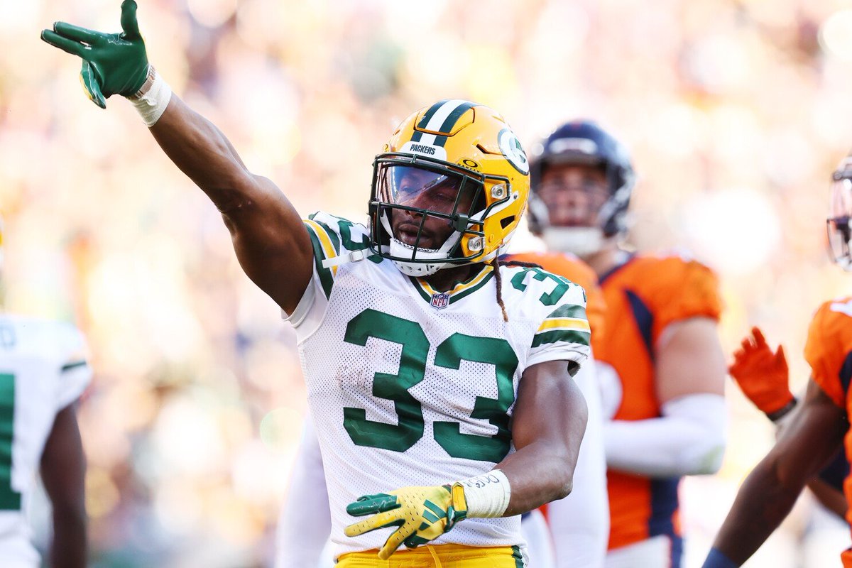 nyefantasyguy's tweet photo. TRADE FOR THESE PLAYERS:
ideal trade targets with high upside ROS

- Breece Hall RB18
- Chris Olave WR23
- Zay Flowers WR25
- Dalton Kincaid TE21
- DeVonta Smith WR33
- Garrett Wilson WR34
- DK Metcalf WR45
- Kareem Hunt RB46
- Aaron Jones RB47 https://t.co/6RDGXK96Lq