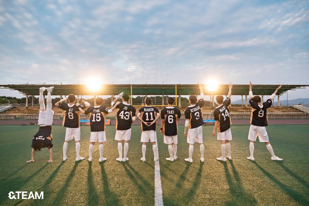 andTEAMofficial's tweet image. &amp;amp;TEAM 'First Howling : NOW' Jacket Shoot Behind Photo
#STARTLINE

#FirstHowling_NOW
#andTEAM