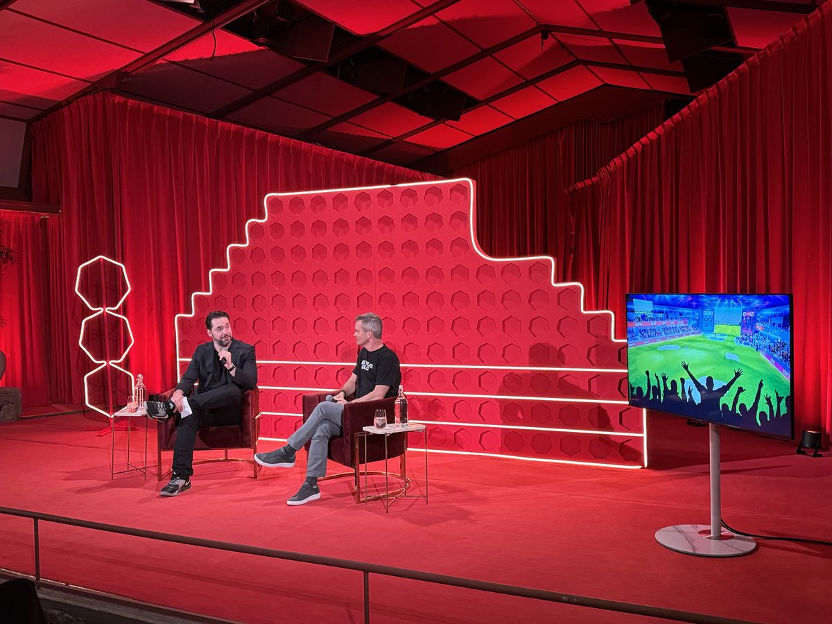 alexisohanian's tweet photo. Talking @TGL ⁦@WeAreLAGC⁩ and the future of sports with Mike McCarley https://t.co/jSXxbdPEM5
