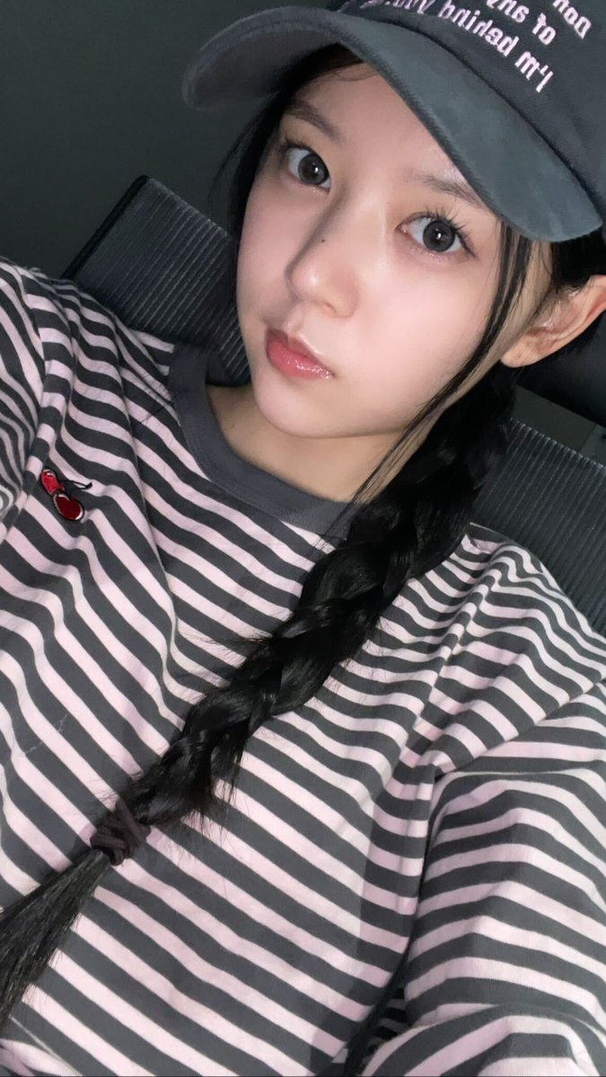 ILLIT_twt's tweet image. ぴーす✌️