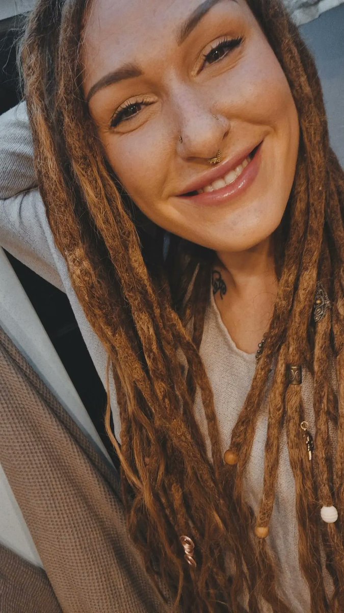 MiraGrey3's tweet photo. Na, Feiertag gut überstanden?😋😘 https://t.co/X9etsz77h0