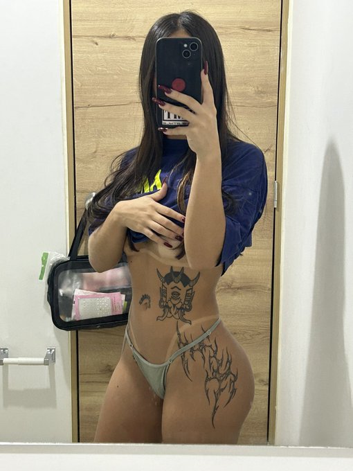 En mi only se ve mejor 🫣 https://t.co/B1OFwuhilH