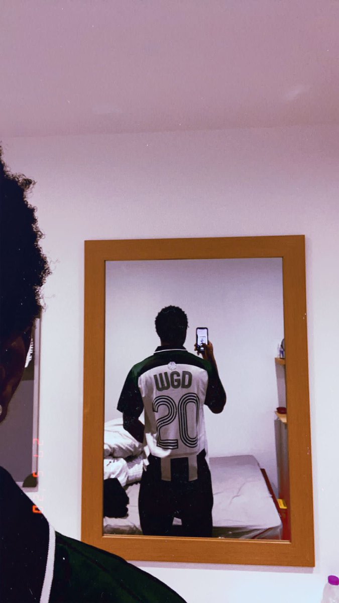 blbrand_'s tweet photo. Day 5 of promoting and selling my 'WGD' jerseys to reach 100 orders.

15 more days to gooo💃💃 https://t.co/rVvCeqMK4x