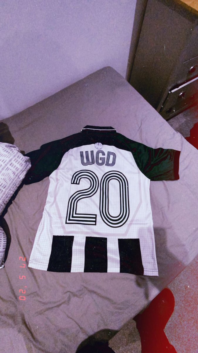 blbrand_'s tweet photo. Day 5 of promoting and selling my 'WGD' jerseys to reach 100 orders.

15 more days to gooo💃💃 https://t.co/rVvCeqMK4x