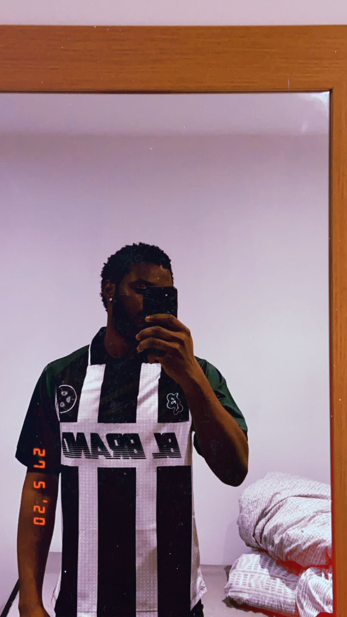 blbrand_'s tweet photo. Day 5 of promoting and selling my 'WGD' jerseys to reach 100 orders.

15 more days to gooo💃💃 https://t.co/rVvCeqMK4x