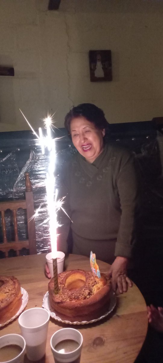 mariiceron's tweet photo. @EvaDeMetal El cumple de mi madre https://t.co/PwGeJ7wYiW