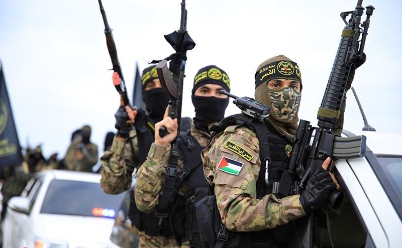 "Siapa Sebenarnya Saraya Al-Quds?"

Selain daripada Briged Al-Qassam, ada 1 lagi gerakan sayap pejuang yang turut sama-sama mempertahankan tanah Palestin dari Zionis Israel. 

Siapa diorang?

Briged Saraya Al-Quds.