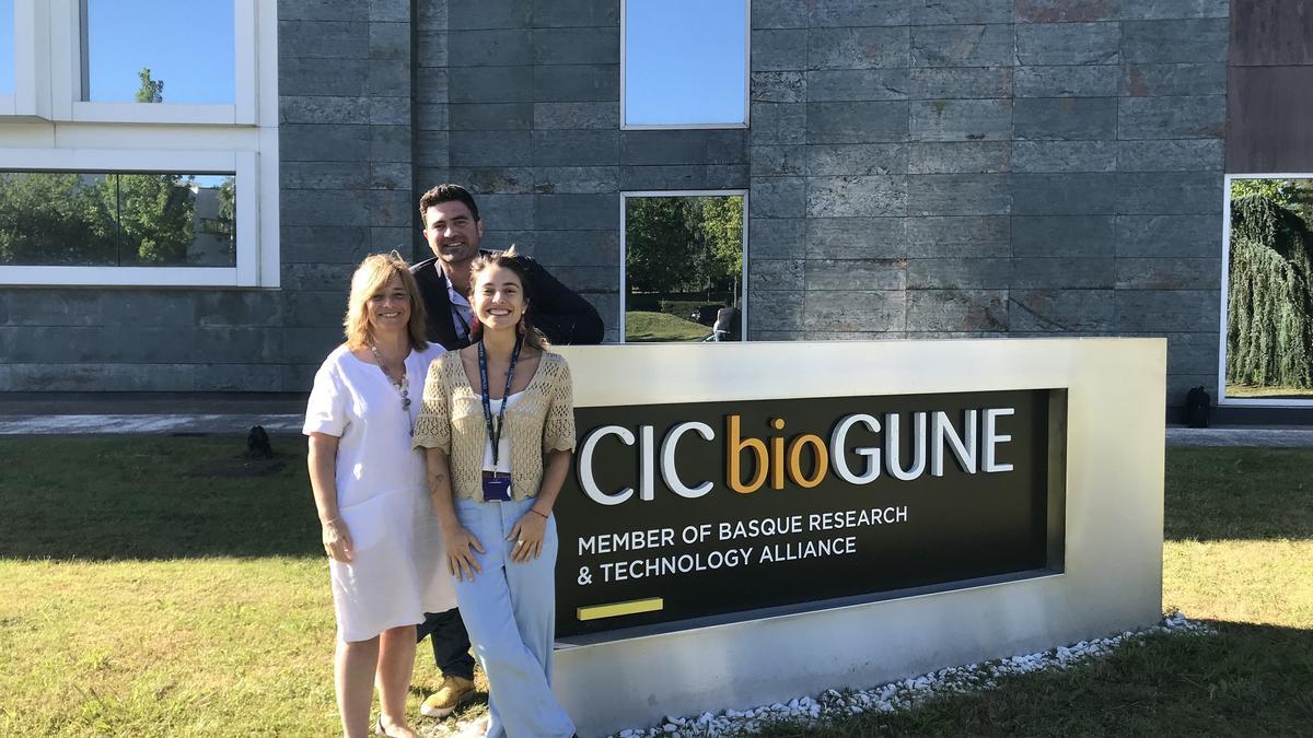 asscatinforma's tweet photo. La @FundlaCaixa impulsa dos proyectos biomédicos del @CICbioGUNE, uno de los cuales avanzará en el desarrollo de una nueva terapia basada en ARN para tratar enfermedades hepáticas crónicas 👉 https://t.co/SGSMVrmX2l https://t.co/RaxqMg5dPh