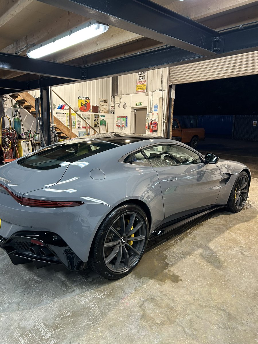 Gorgeous #AstonMartin in for a couple of minor repairs and a full paint correction and detail 😍😎.