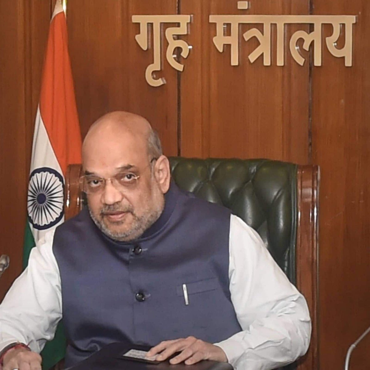 UpendrraRai's tweet image. Union Home Minister and Minister of Cooperation @AmitShah unveiled the logo, website and brochure, and distributed membership certificates to Bharatiya Beej Sahakari Samiti Limited (#BBSSL) members at the national symposium on &quot;Production of Improved and Traditional Seeds through…