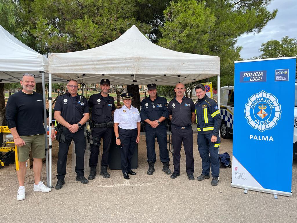 policiadepalma's tweet photo. Hem participat en la 12a Trobada de Cossos d'Emergències (3r Memorial Juan Cifuentes) celebrada a Incaamb una dotació de la UII i una de la Muntada.
#vocaciondeservicio #trabajoenequipo #trabajamosportuseguridad #policialocaldeinca #ispib #112 https://t.co/BEGkGnQJvT
