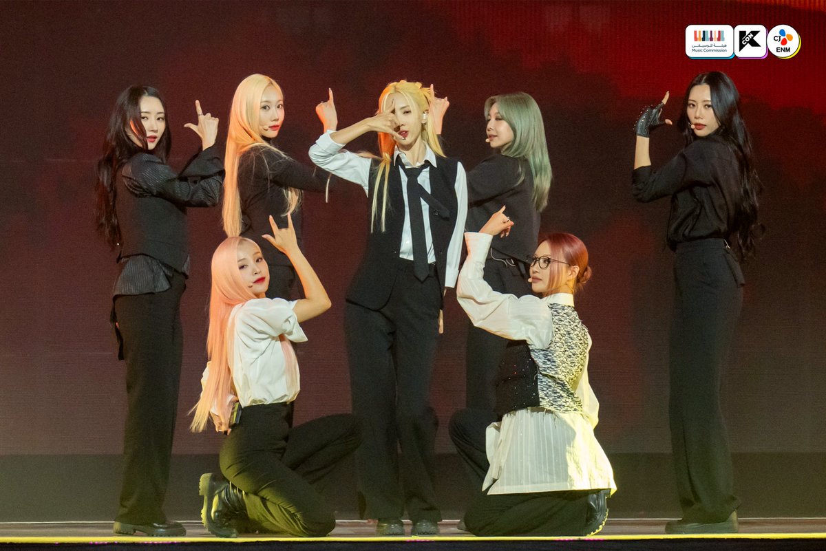 kconsaudiarabia's tweet photo. #KCONSAUDIARABIA2023

#Dreamcatcher Official photo recap

This night will always have a place in our hearts 💕 💫 

@hf_dreamcatcher
💚10/6 ~ 10/7
✨Let’s #KCON ! https://t.co/O9moCnvOMb