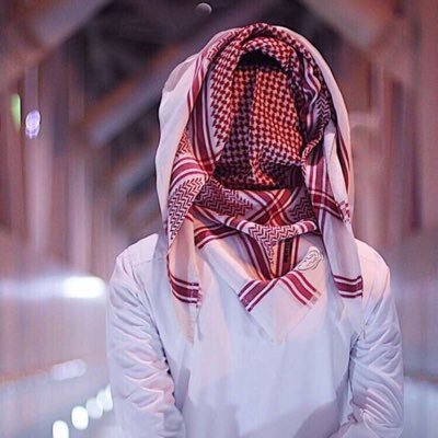 ✍🏻
ﭑلحــب:
                   زمان : تضحية 
                    واليوم : لعبة
ﭑلصـداقـة :
                    زمان : كنز 
                   واليوم : مصلحه
ﭑلاقارب : 
                   زمان : سند  
                  واليوم : حقد وحسد 
            
                 حقيقة💔👌🏻