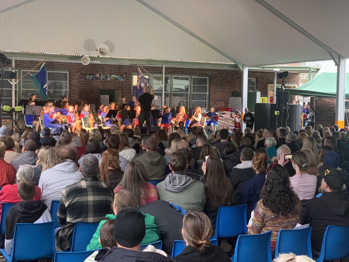 SPS_placetobe's tweet photo. And away we go!!!!!
Springwood Spectacular ‘23 https://t.co/D5Yowofra3