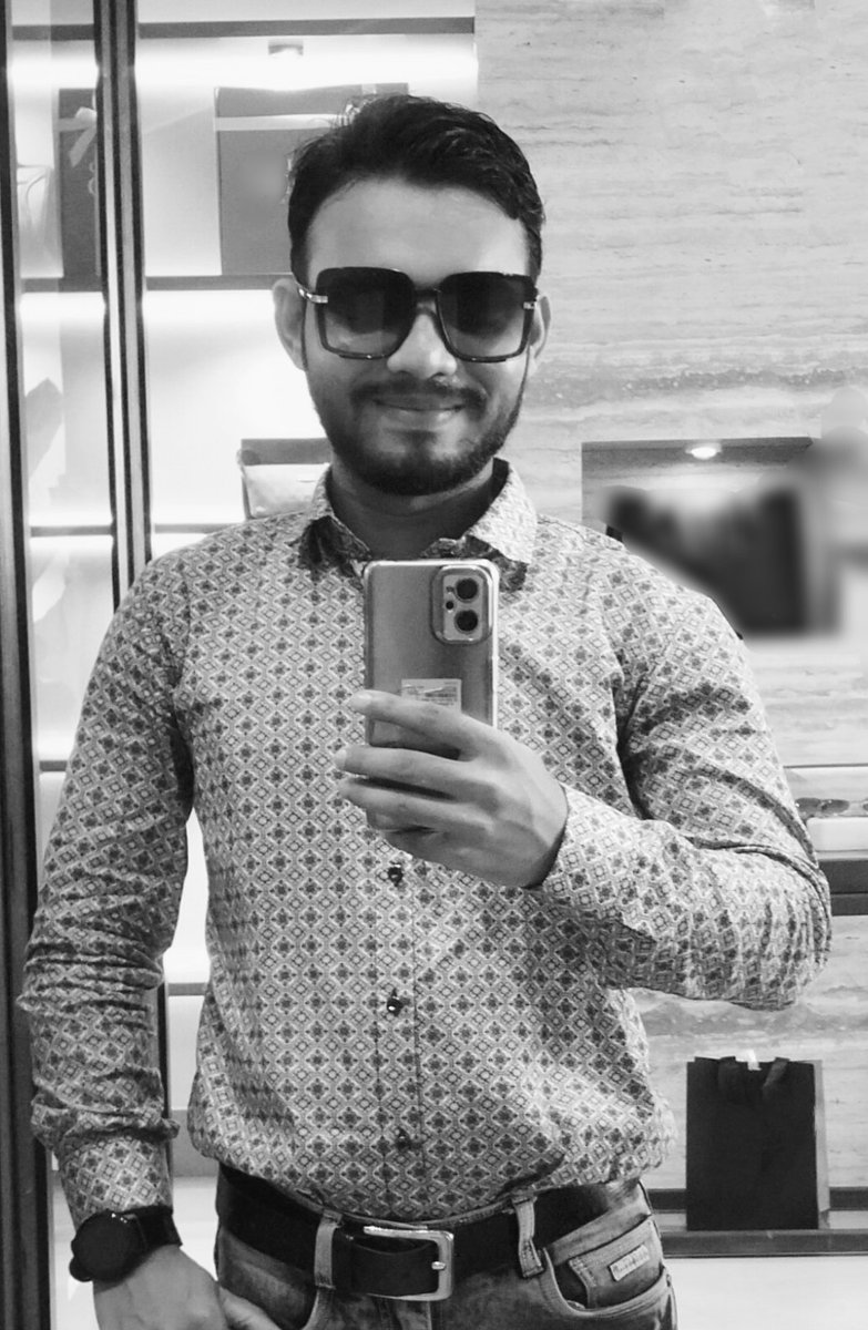 mh__alam's tweet photo. 🖤🖤🖤
Kisi ne muft mai wo shaks paaya, jo har keemat par mujhe chahiye tha....
#story #trending #latestpost #photos #videos #dppost #writer #storywriter #think #satisfaction #expectation #dp #mhalam #post #twoline #Dark #bestdp #top #love #vini #mohib @mh__alam @mohib__alam https://t.co/Cl30eJZYVX