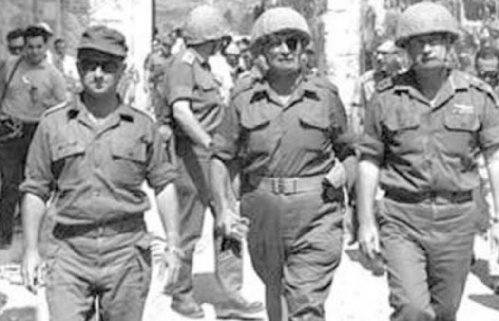 Filistinlilere yönelik onlarca katliam değil İsrail’in müttefiklerine karşı gerçekleştirdiği bir kaç tarih sahnesi; Türkiye topraklarında gözü olduğunu gizlemeyen İsrail’e güzelleme yapan etki ajanlarının borazanı “Tarihsizler” kendi kıymetlerinin kaç kuruş olduğunu anlar belki👇🏼