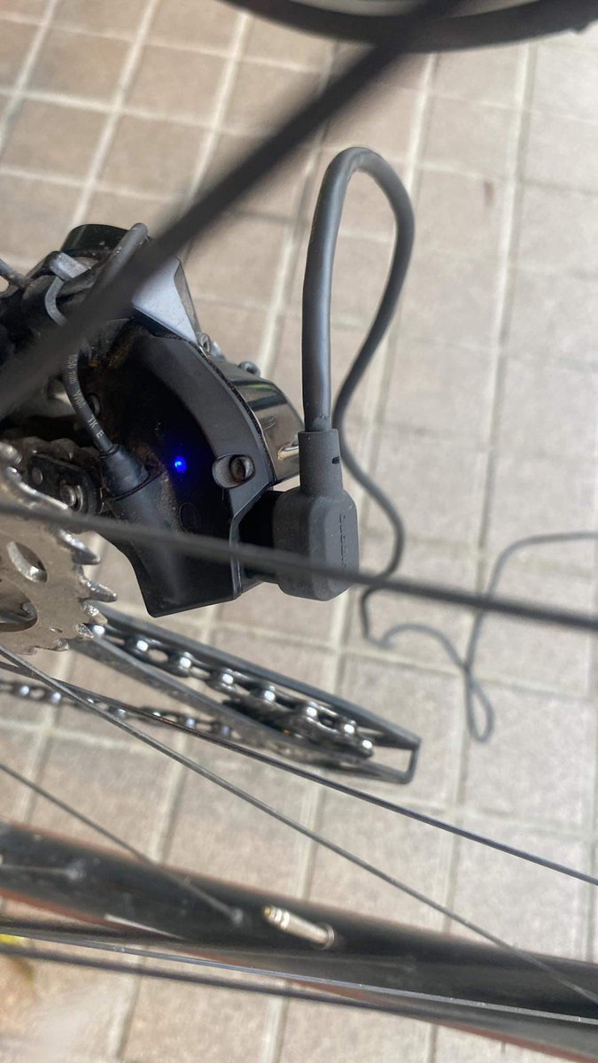 ngym_st's tweet photo. 自転車、復活！！！
完成車からホイール取り外してもらってracing7がついた

Marekもタイヤのビードが上がらなかったりディスクパッドが終わってたり、di2の充電だったりで一緒に戻った

サイクルショップつじのさん、色々と本当にありがとうございました！🙇🙇
#サイクルショップつじの https://t.co/cZstvmkGBZ
