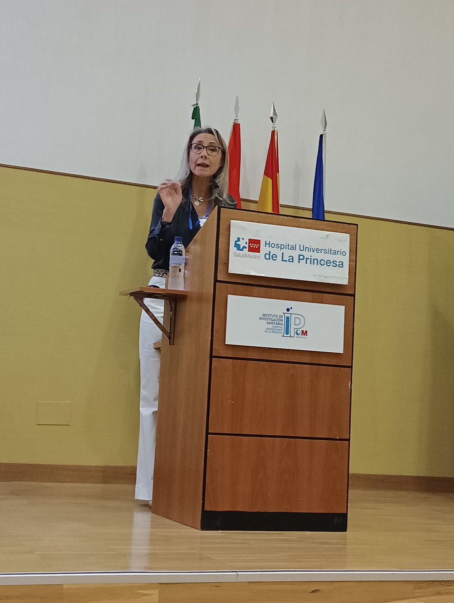 Dirige la #IIJornadaHLPR Doña Arancha Díaz Testillano, Subdirectora de Enfermería del #HULPR

Bajo el Lema 👣
"CUIDADOS QUE TRASFORMAN NUESTROS PASOS EN HUELLAS"
#Enfermeria #Fisioterapia #TMSCAES