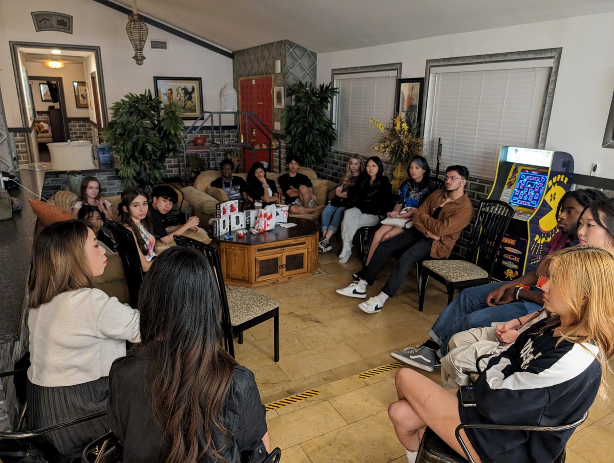 XenosKing's tweet photo. I'm so tired and yet I wish Twitch Con was still going on. 

The highlight of this year was two things, #CreatorU and deepening my friendships. It's too much to say, so this will be CreatorU focused.

I don't even know how to express the feeling of gratitude that I get for being able to work with student creators 2 years in a row.

The students this year were so endearing. Not only were they eager to learn and grow, they also loved having fun. Never really afraid of being themselves. These students inspire me because they were the type of person I wished to be when I was their age. And a little bit even now.

I wish I got to spend more time with them but it is what it is haha. There will always be more opportunities in the future.

Thank you to @Creatorugg and all the staff + volunteers that made this happen. Especially those who held down the fort at the house! 

Please feel free to comment on this tweet and say what you did because we know it's not gonna fit in here 😂 I'm already having trouble trying to convey everything I'm feeling.

This path I chose for myself isn't an easy one, but I wouldn't give up these experiences for anything. Seeing how happy all the CreatorU students were on the final day really made me want to cry. 

It made all the hard work and tough moments worth it.♥️