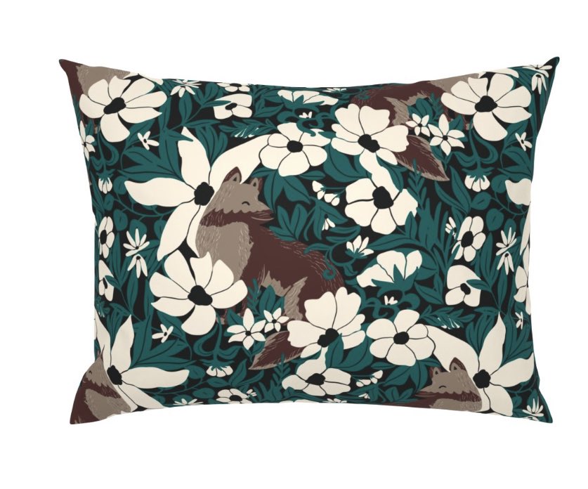 RaveenaBaskaran's tweet image. 🦊Lonely fox in a floral valley🌼 - This week’s #spoonflowerchallenge #spoonflowerdesignchallenge EastFork: Night swim and molasses @eastforkpottery @spoonflower 

#spoonflower #spoonflowerpattern #spoonflowerhome #spoonflowerwallpaper