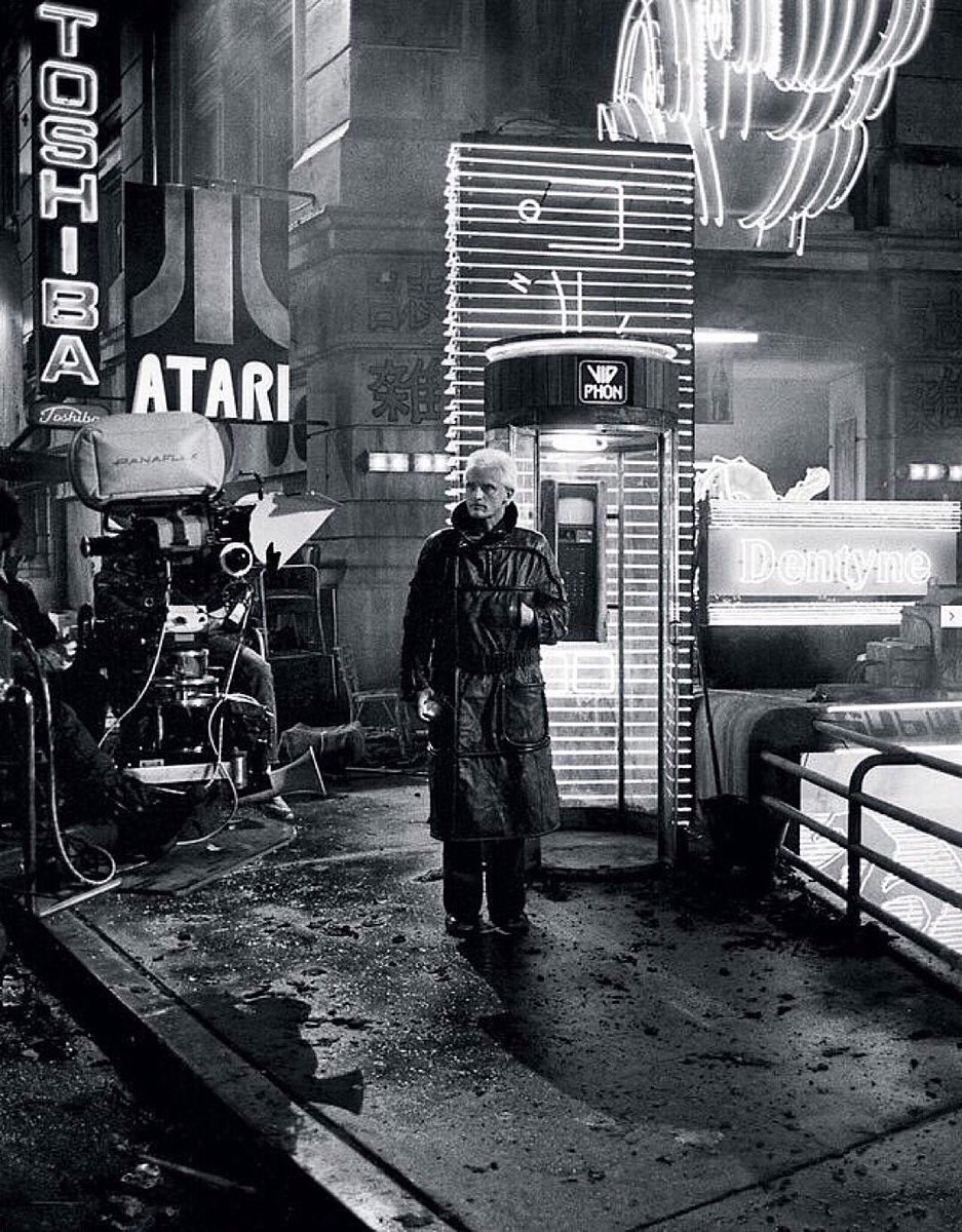 Rutger Hauer on the set of Blade Runner