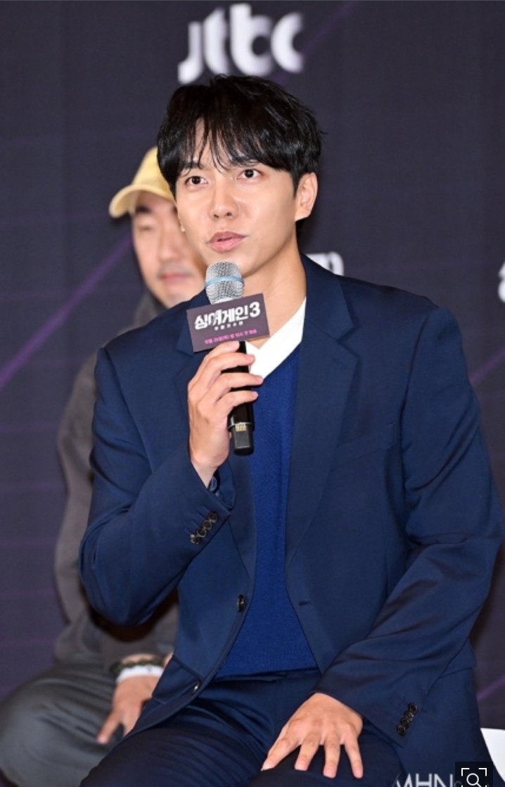 He is also worried about fans.
This year is a little bit  tough, but you are tougher.........I'm proud of you .
Stay strong  and remember how many people care about you ( I'm one of them).
Our Mature Seung Gi.🙂👍👍
n.news.naver.com/entertain/now/…