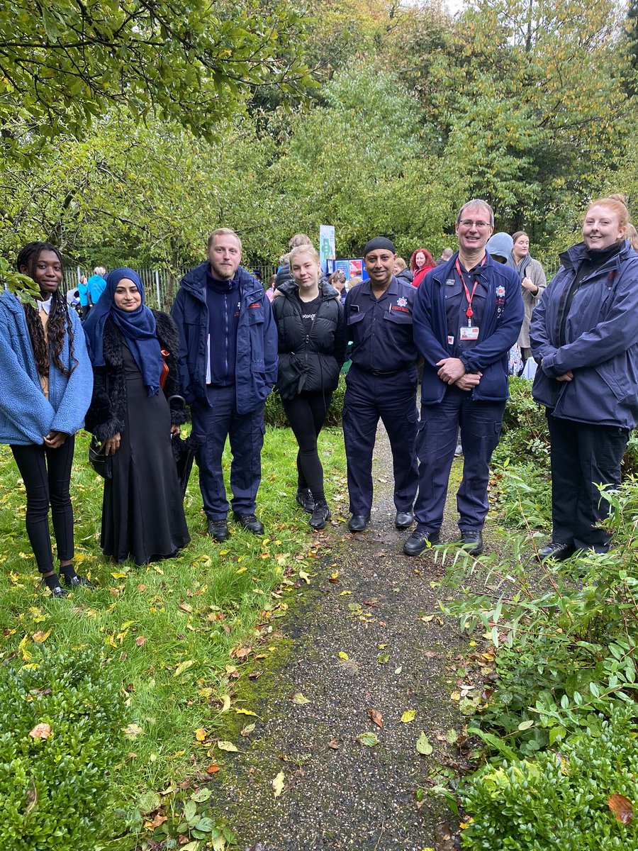 'We’ve teamed up with the fire service Princes Trust team at ‘Friends of Grange Park’ in Preston! Not only did @PrincesTrust renovate the garden, but we're also spreading crucial fire safety messages. Stay vigilant, be prepared, and keep your loved ones safe! 🚒 @LancashireFRS