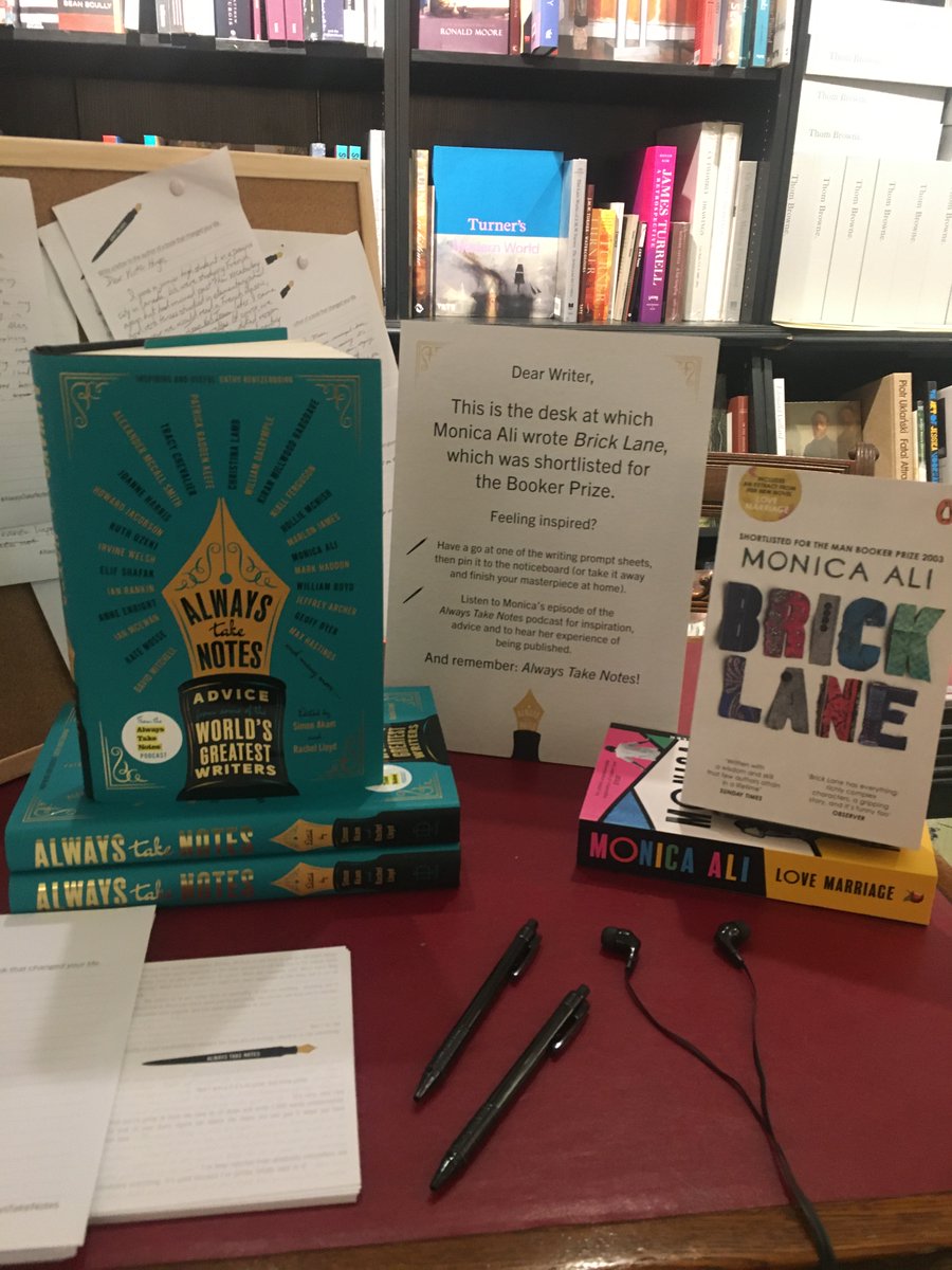 IthakaPress's tweet photo. The #AlwaysTakeNotes x Monica Ali install is now in @Hatchards!
Try your hand at writing on a Booker-shortlisted author's desk, listen to Monica's episode of @takenotesalways - and get your copy of this new creative writing bible.
https://t.co/d2opwaxXp7 https://t.co/liVLbHstdT