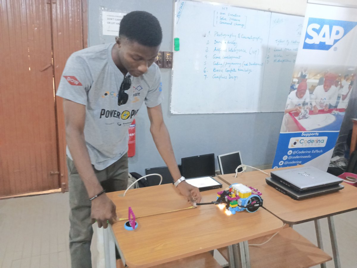 coderina's tweet image. We want the best, we give it!
Secondary Students of Divine Progress Academy ICT club #RoboticsPresentation #ACW programme in Kaduna state.
Join us today.
#coderinaib
@sap4good @dowNewsroom @NigEducation @FIRSTLEGOLeague @Ford @firstweets @LEGOFoundation
#STEAMeducation