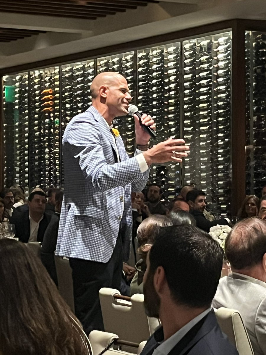 devine_security's tweet image. Devine Security LLC providing detail service for McKinsey &amp;amp; Company with guest host NBA great Shane Battier!

@followers