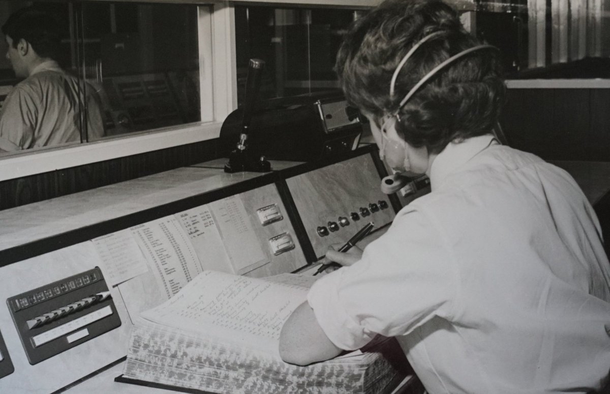 🗣️ For decades, our control room heroes have played a critical role in helping to #KeepSouthWalesSafe. 

📸 During #ControlRoomWeek, we’d like to share with you some photographs showing some of our unsung heroes at work in Police HQ in 1967.

#SWPHeritage