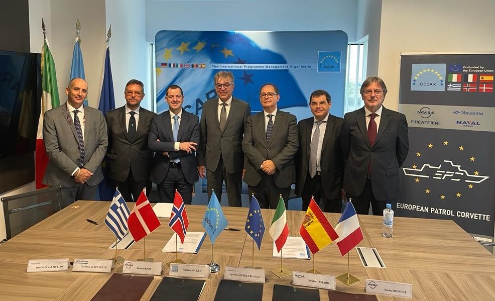 ⚓🤝#Naviris our joint venture with <a href="/Fincantieri/">Fincantieri</a> , gathering together <a href="/NavantiaOficial/">Navantia</a> and other beneficiaries from Greece, Denmark and Norway, signed with #OCCAR the Modular and Multirole Patrol Corvette (MMPC) contract of the first phase of the EPC project.