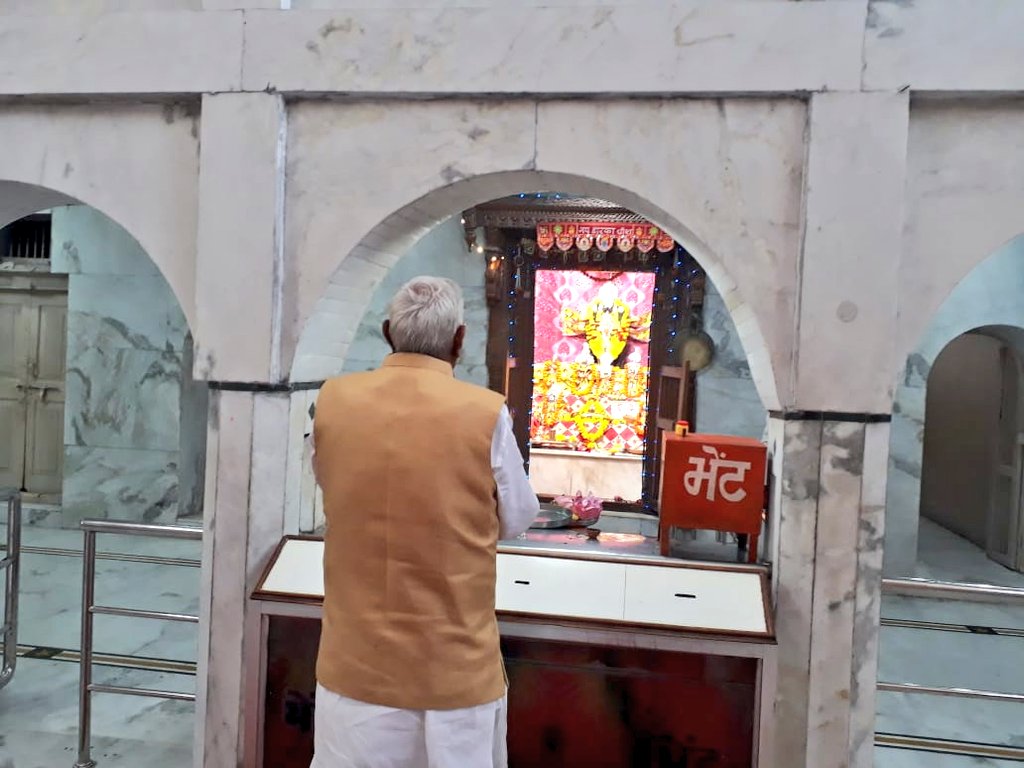 भगवान श्री द्वारकानाथ का आशीर्वाद लेकर होशंगाबाद - इटारसी विधान सभा क्षेत्र 137 के विधायक प्रत्याशी के रूप में नामांकन पत्र दाखिल किया।