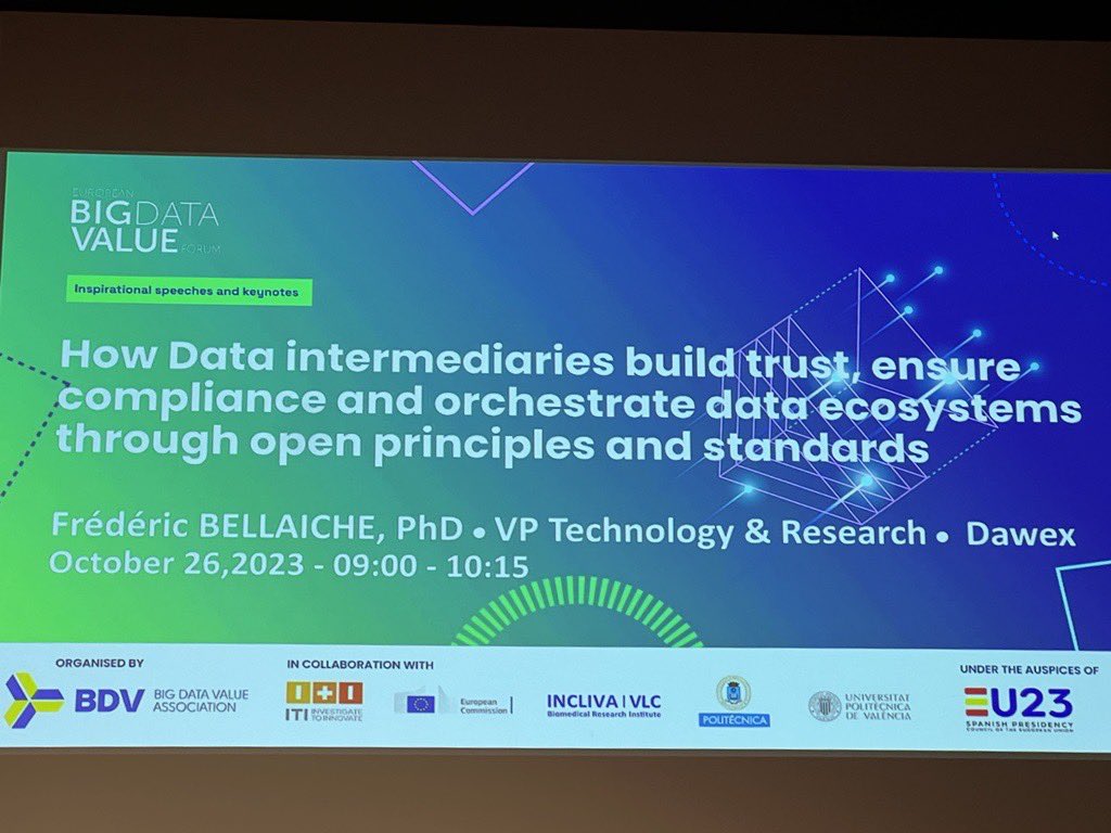 Frédéric Bellaiche from <a href="/DawexData/">Dawex</a> at #EBDVF23 by <a href="/digitbrain_EU/">DIGITbrain</a> talks about data exchange, open principles and standards. Thank you for your presentation! 💫