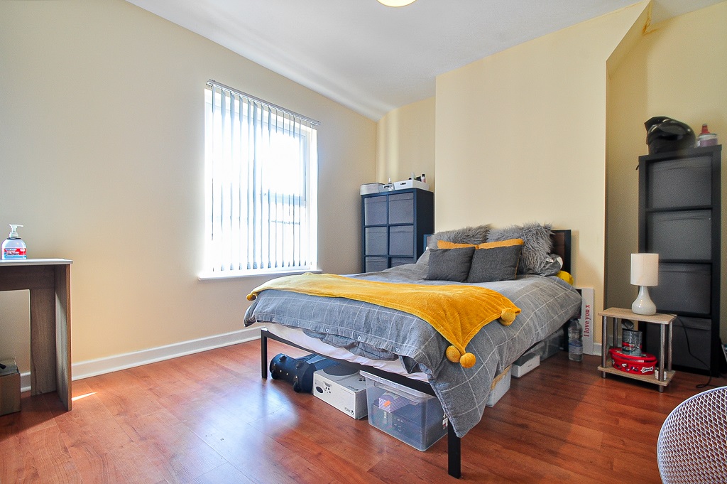 BluestoneAgents's tweet photo. 🏡 FOR SALE - Three-bedroom #house
Agincourt Street, Newport

Book your viewing today!
https://t.co/sg8YpryiPR

#houseforsale #forsale #propertyforsale #newlisting #propertysearch #property #newportestateagents #estateagents #estateagency #newportproperty #localpropertyexperts https://t.co/OoilFjHJb1