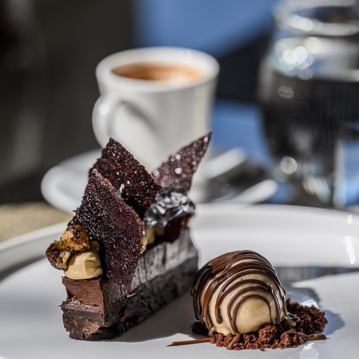 The perfect duo: chocolate and coffee. Do you agree?

@flamesjohannesburg 
#FlamesJohannesburg #FSJohannesburg