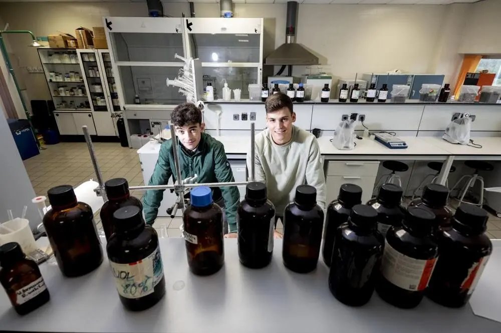 ANIAagronomos's tweet photo. 🎓👨🏼🌾 La matrícula en el grado de #Ingeniería #Agroalimentaria y del Medio Rural de la @UBUEstudiantes ha repuntado en dos años registrando un giro radical tanto en el interés del alumnado como en sus posibilidades de empleabilidad.

@diariodeburgos ➡️ https://t.co/p0obP0Sw4p https://t.co/jG4d9lX0OF