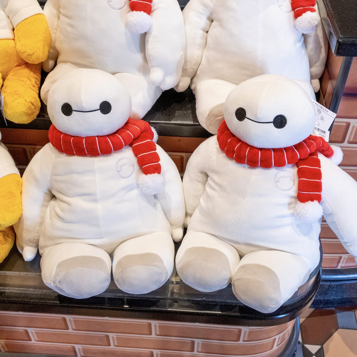ベイマックスと一緒に遊べる防寒グッズ！東京ディズニーリゾート
