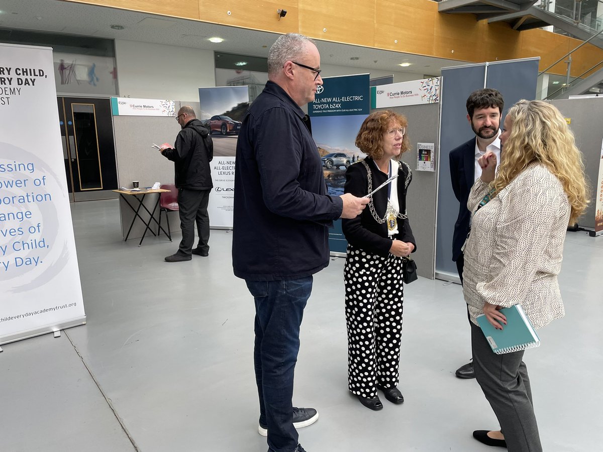 Chessington Expo tweet media