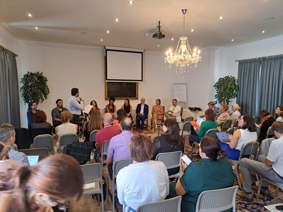 ehie_'s tweet photo. Maltako bilkura ikastetxeetako inklusibitatea lantzeko estrategiak aztertuko ditugu #STESSIE izeneko proiektuari esker @EUErasmusPlus @SiciIn #ikuskarienerronkak https://t.co/ITZeMPLVxj