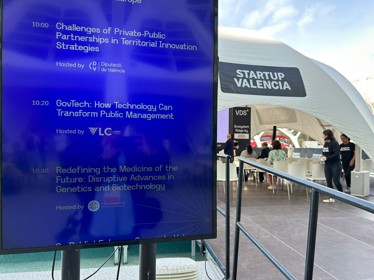 parccientificuv's tweet photo. 💡| #FpcuvAtVDS
Stop by Ecosystem Stage at 10:40 a.m. to attend to PCUV’s round table “Redefining the Medicine of the Future: Disruptive Advances in Genetics and Biotechnology”

See you there!🔬🧬 https://t.co/bhzh4kWQZ3